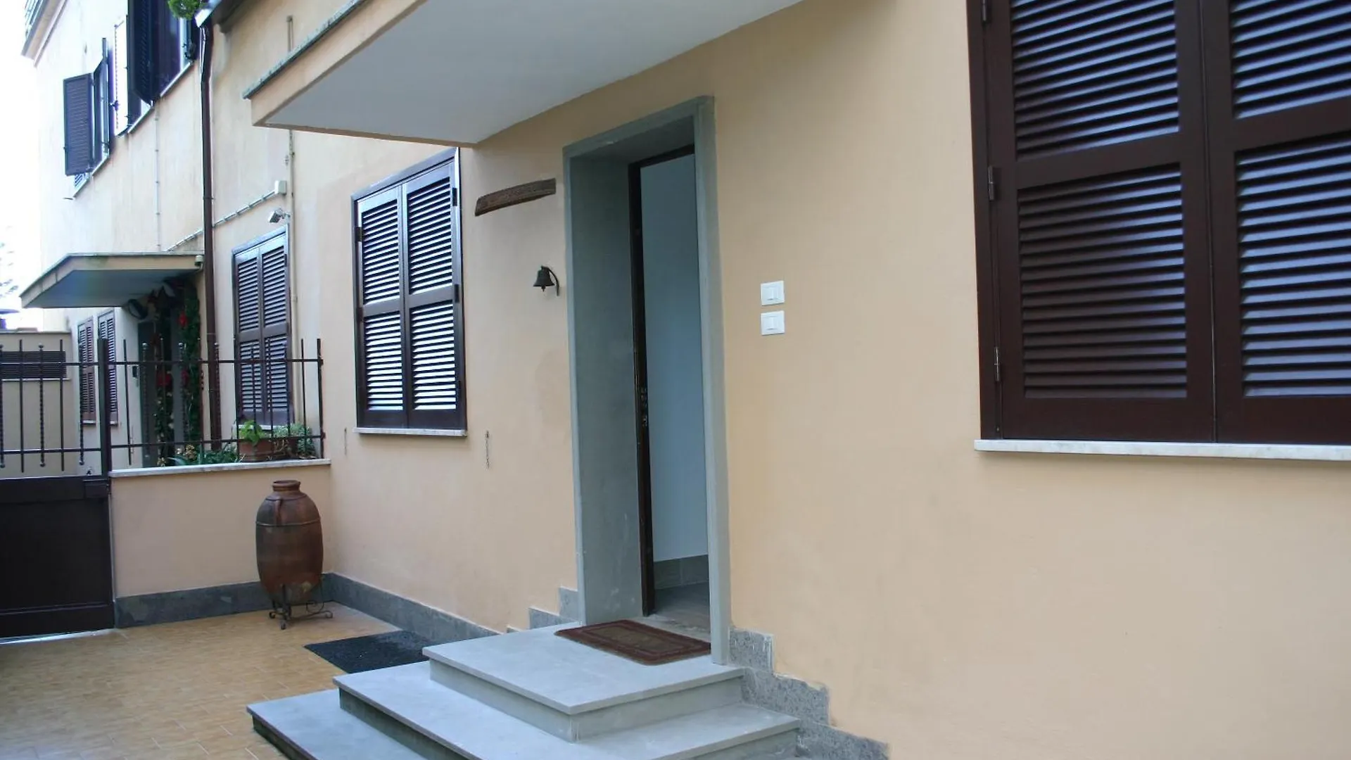 *** بيت ضيافة Le Terrazze Di San Giovanni روما إيطاليا